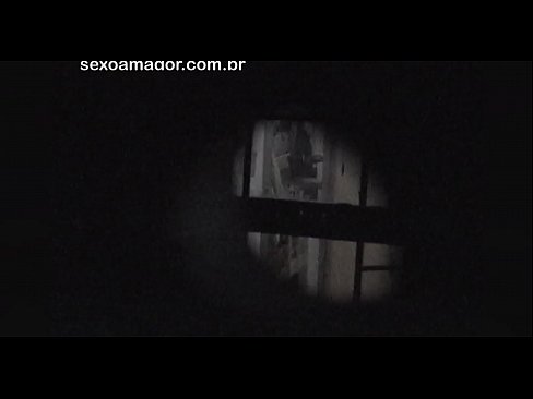 ❤️ Blondiin saab salaja videolevi naabruskonna voyeuri poolt peidetud õõnsate telliskivide taha peidetud ️❌ Vene porno at et.xxxbunker.ru ️❤